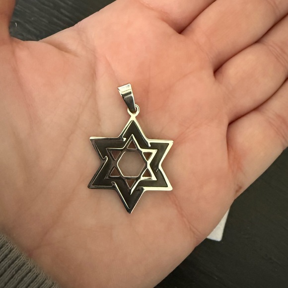 Stainless steel Star of David with gray enamel inlay - new never worn - Picture 3 of 3